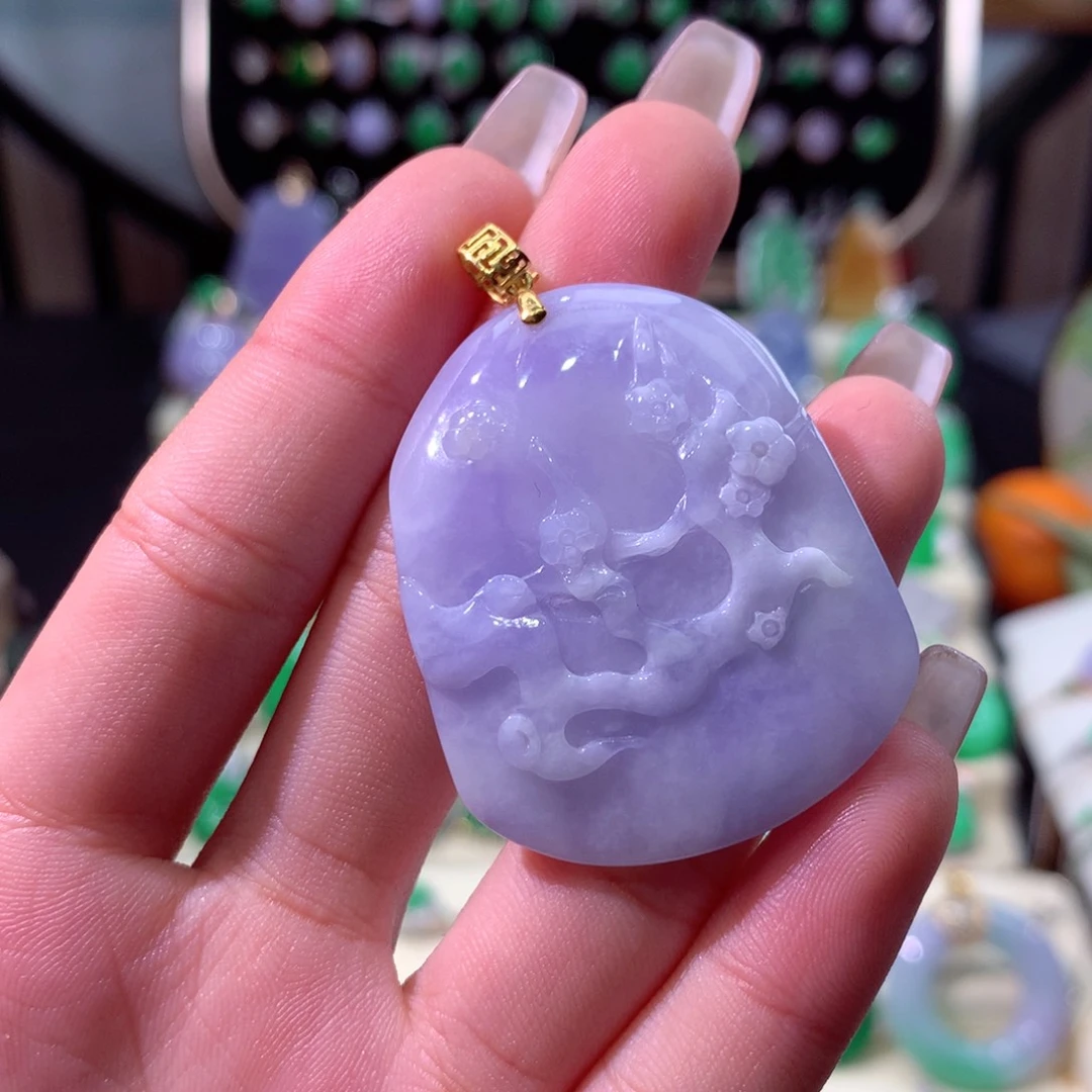 翡翠颈饰18K金镶嵌翡翠