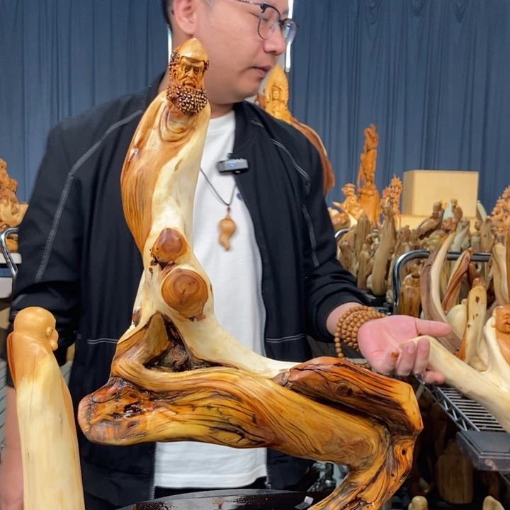 柏木（崖柏）随型摆件