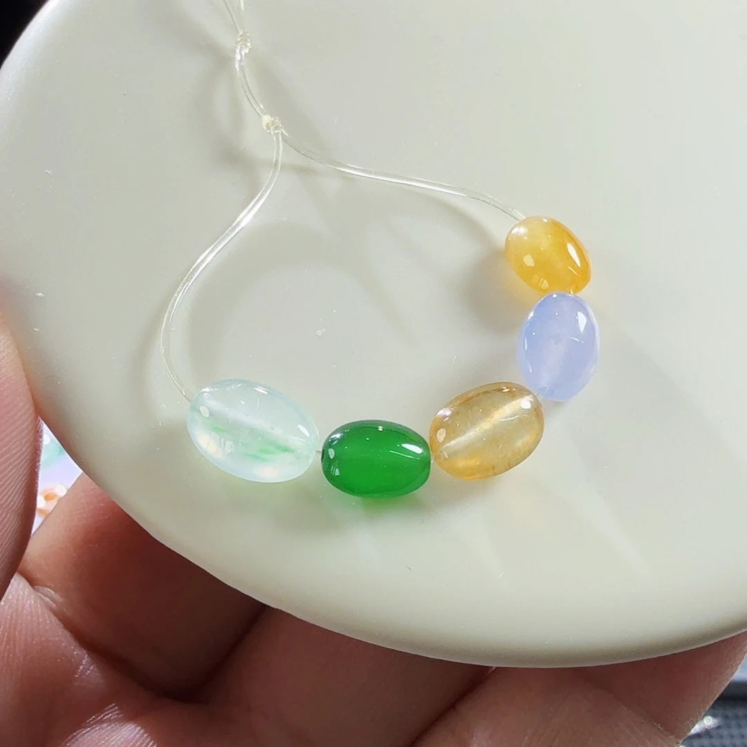 翡翠未镶嵌颈饰裸石