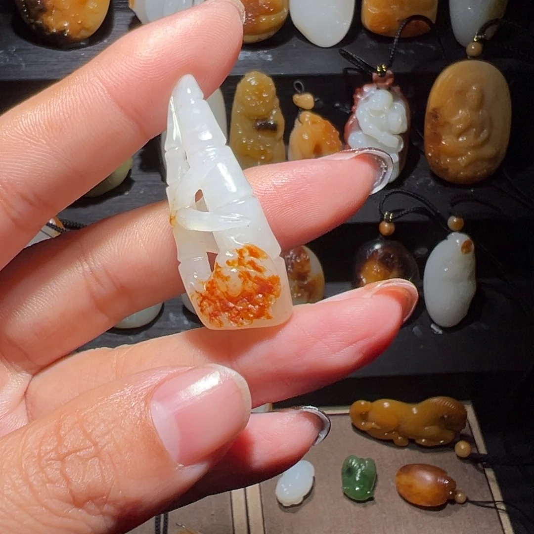 和田玉（糖玉）挂件未镶嵌奔*哥