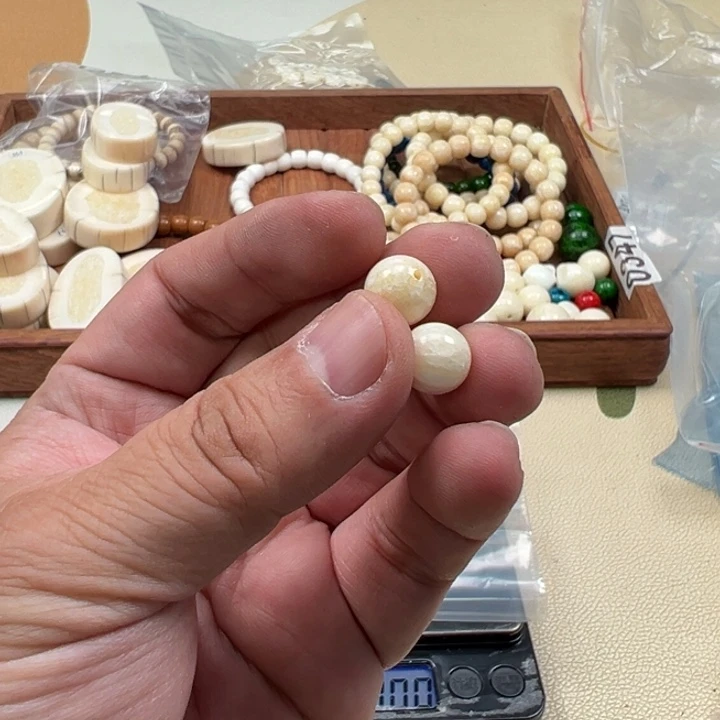 吊坠白玉菩提黄色2974