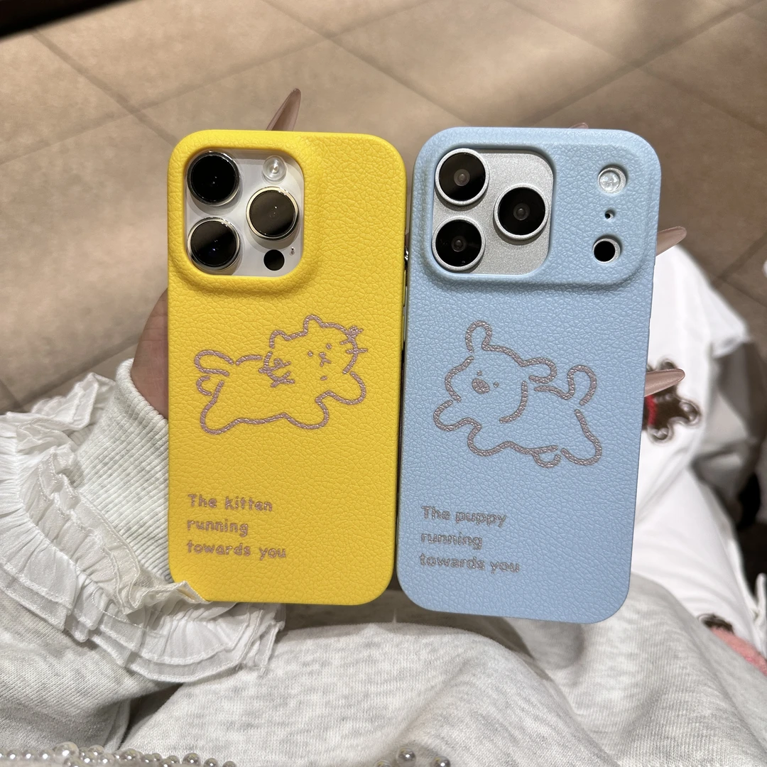 卡通线条小狗情侣手机壳仿皮纹适用苹果iPhone17pro/16防摔简约15