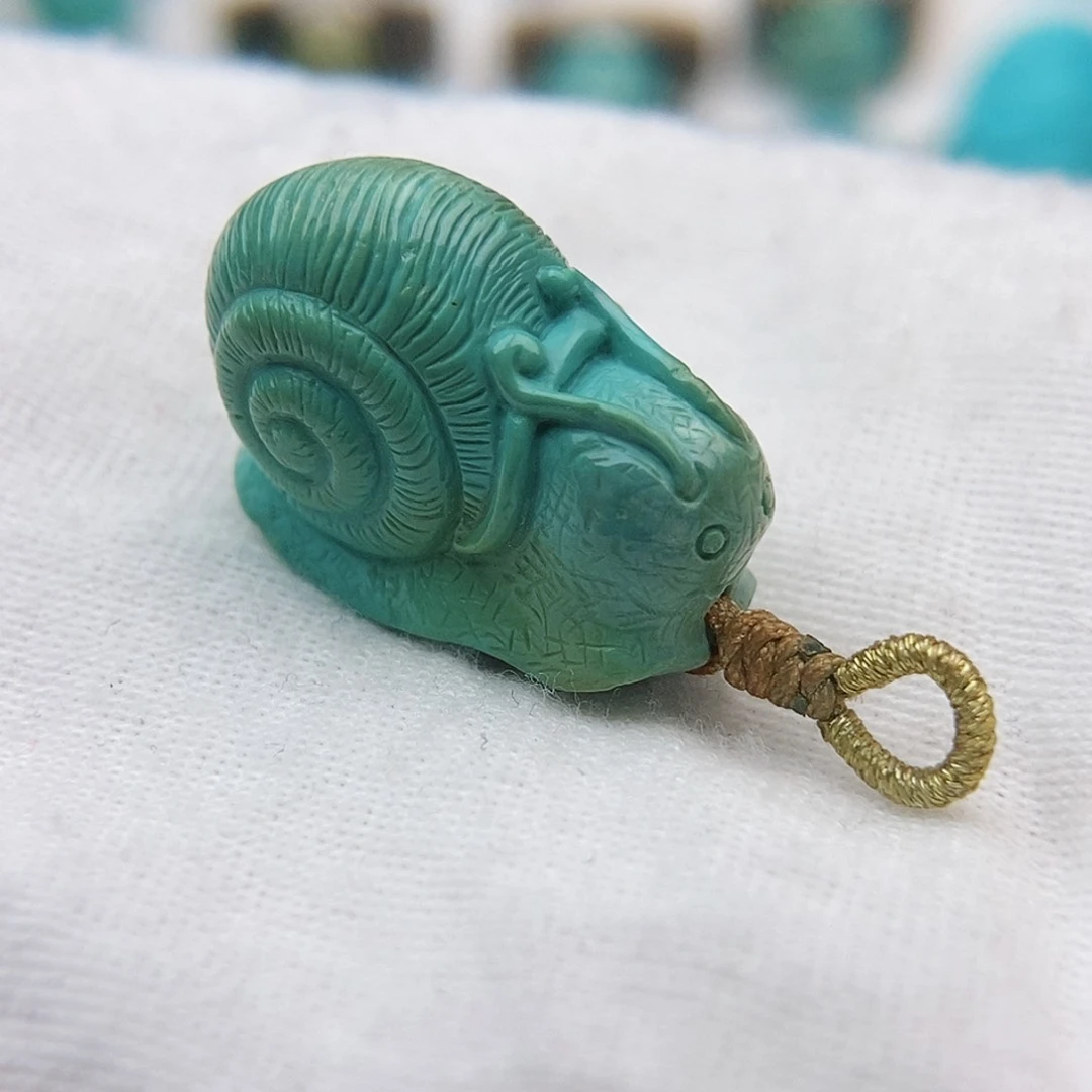 绿松石颈饰未镶嵌