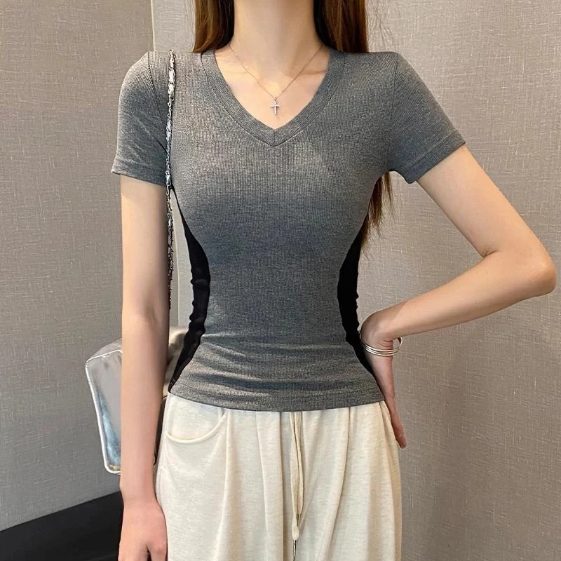 韩系气质拼接撞色v领短袖t恤女夏季新款修身显瘦独特漂亮短款睡衣