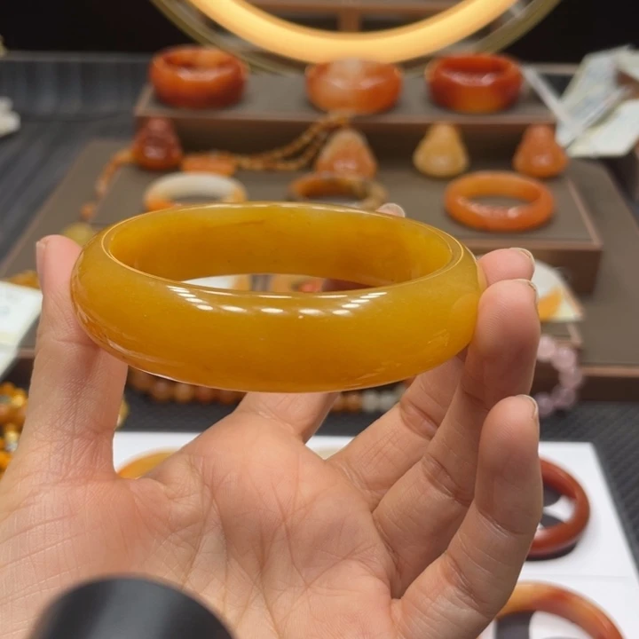 石英质玉（黄龙玉）合金手镯