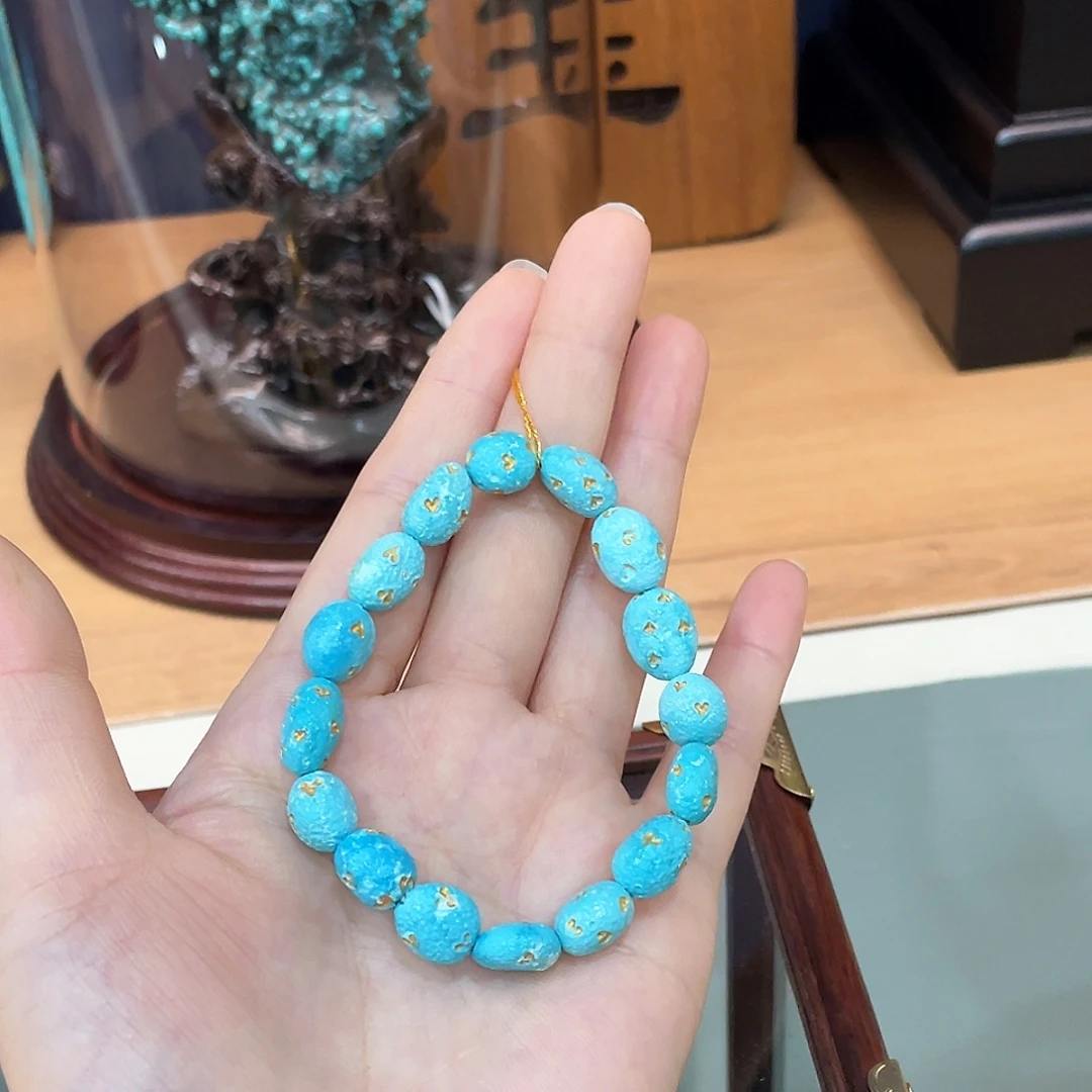 未镶嵌绿松石颈饰