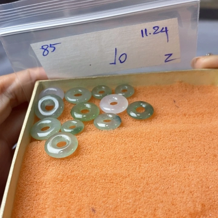 定制翡翠未镶嵌不退