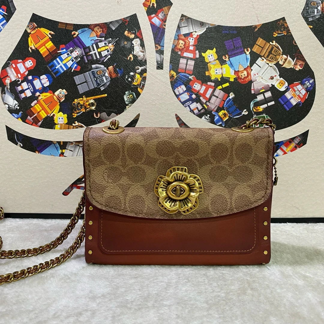 95新 COACH/蔻驰 21356斜挎包18×14