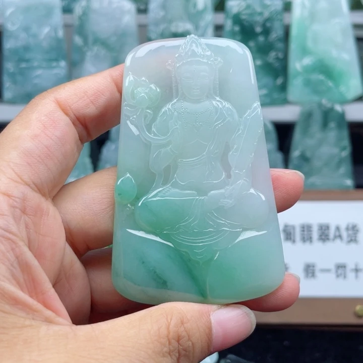 颈饰未镶嵌翡翠宝****子虚空藏菩萨