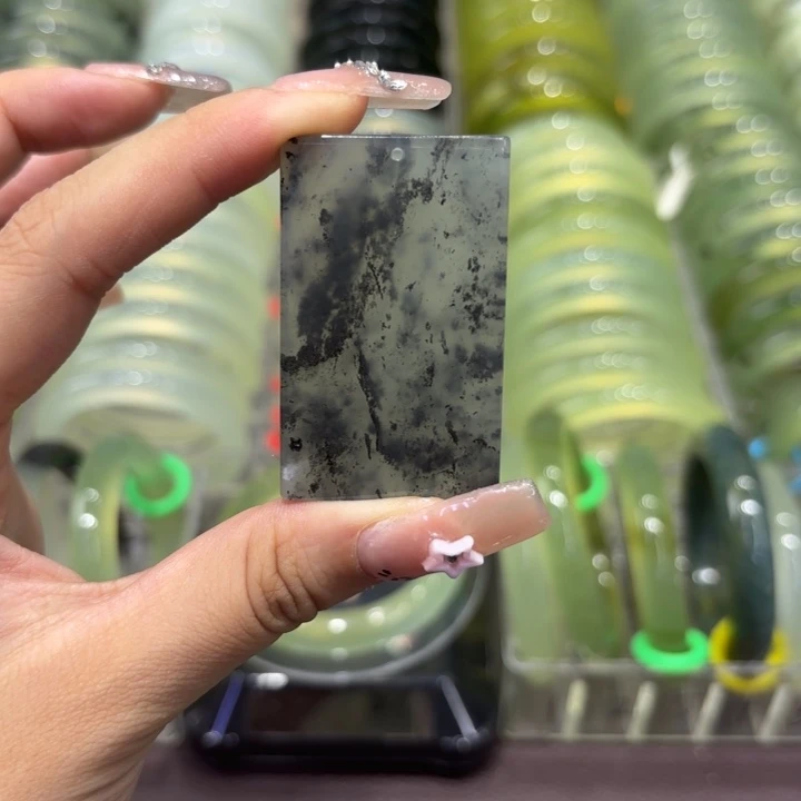 岫玉未镶嵌手镯天然