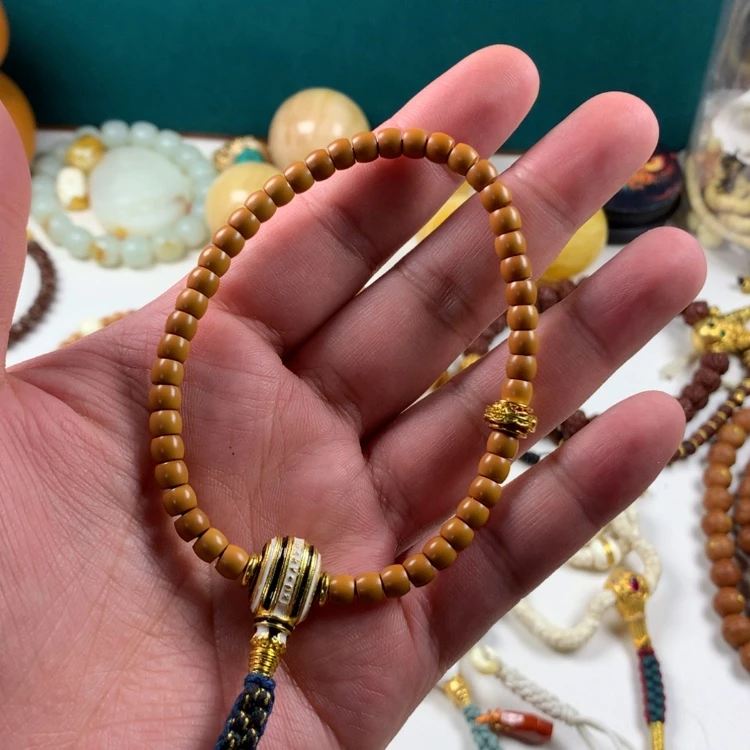 【闪购商品】橄榄核吊坠。。。。。。。。。。。。。