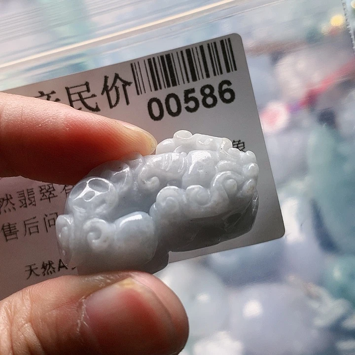 翡翠未镶嵌颈饰0000000586