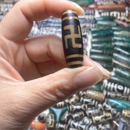 玛瑙/玉髓项圈未镶嵌