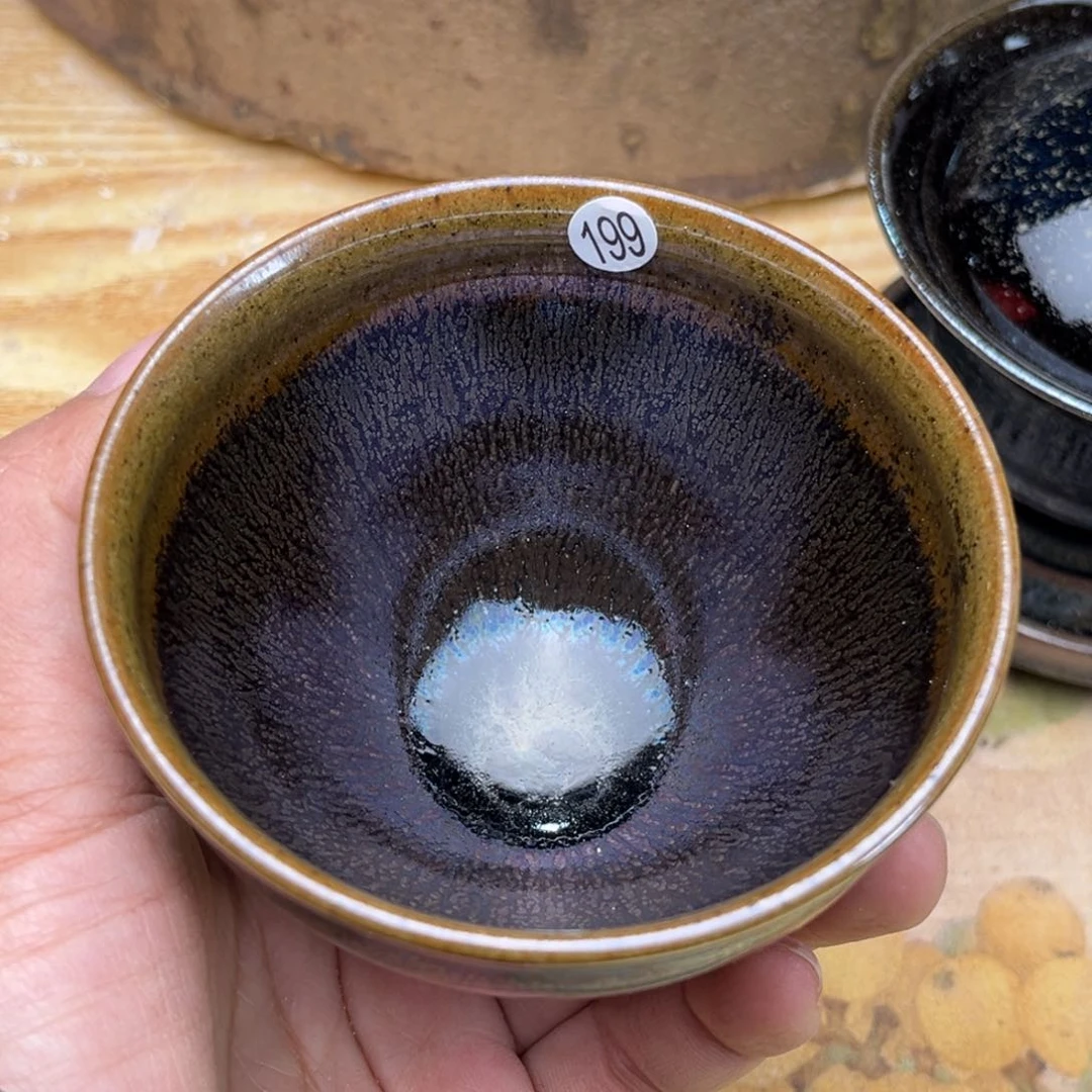 茶盏义兴龙窑坚持真柴烧