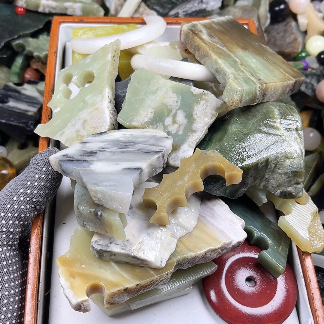 颈饰未镶嵌和田玉用****6