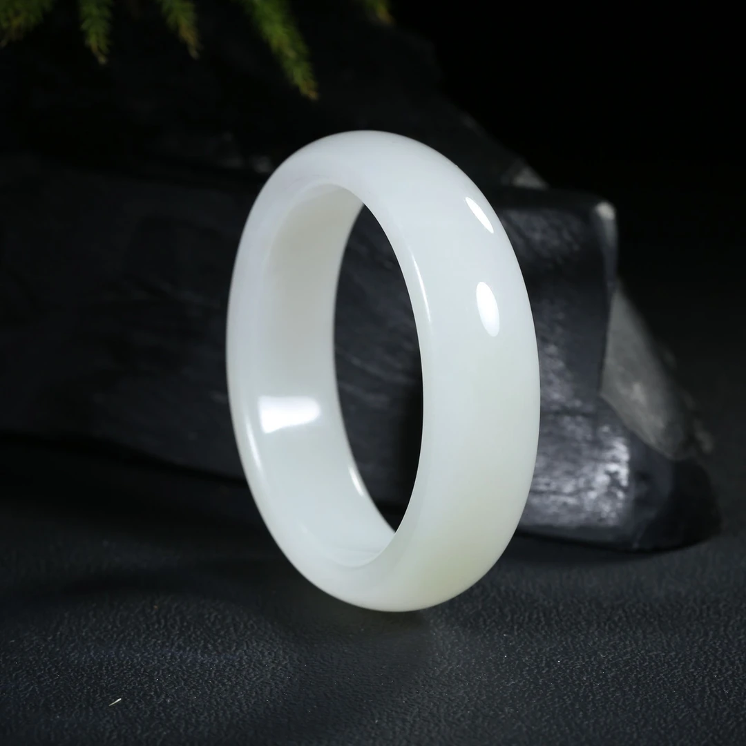 57.66mm和田玉羊脂玉平安镯