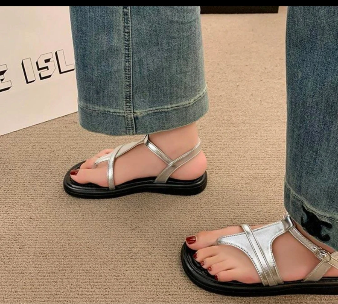 L06橡胶底外穿平底韩版凉鞋