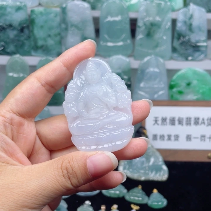 颈饰未镶嵌翡翠观音