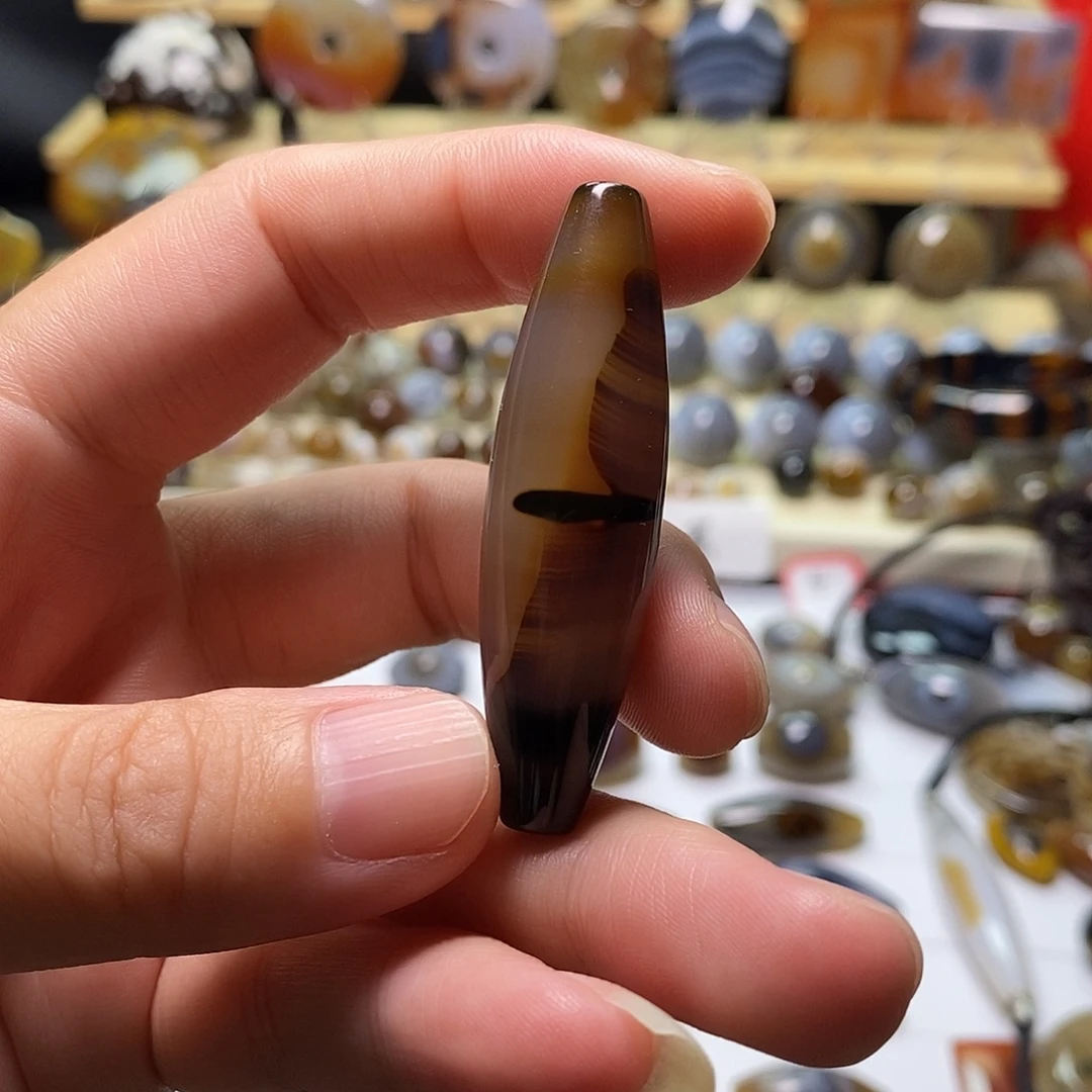 未镶嵌颈饰玛瑙/玉髓半遮面