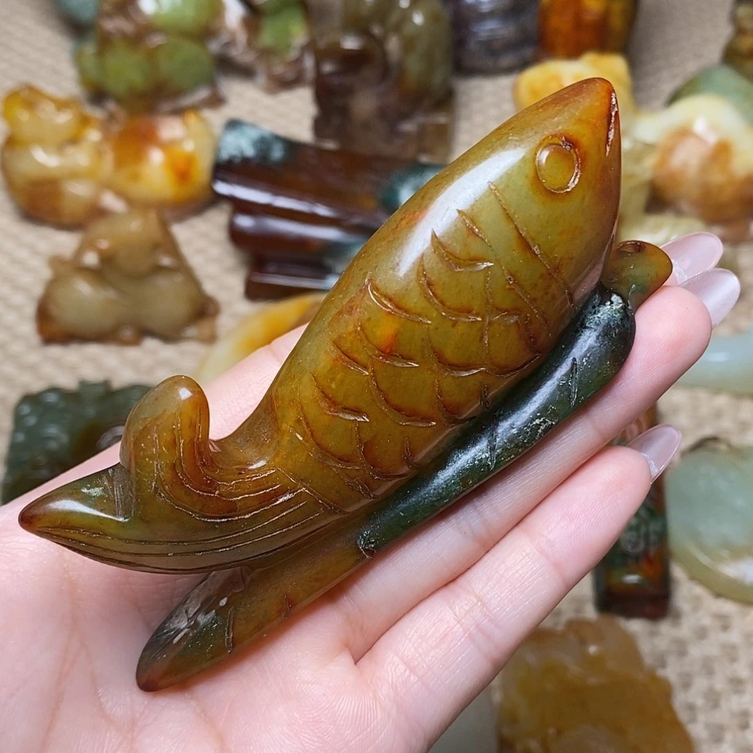 未镶嵌蛇纹石玉颈饰