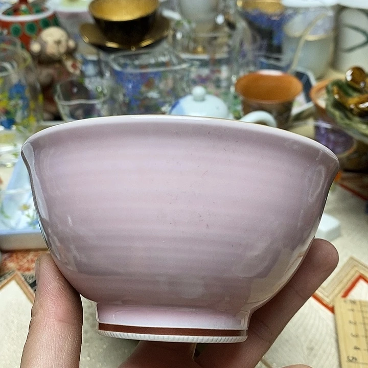 茶壶紫砂杯子的味道就越强烈啦
