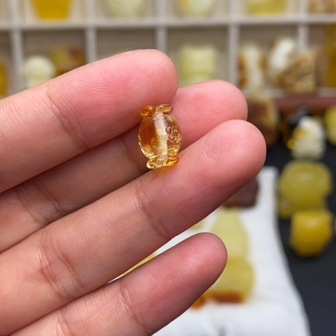 琥珀未镶嵌颈饰琥珀糖果