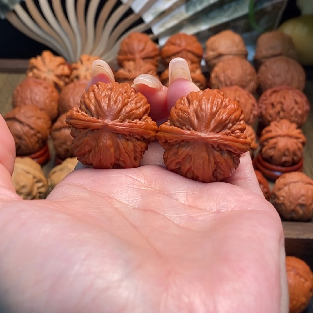 文玩核桃把件麒麟墩