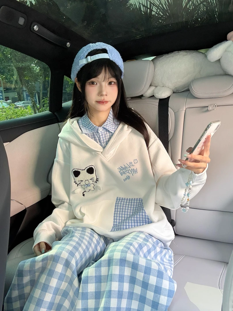 可爱猫咪刺绣假两件连帽2025冬季新款卫衣情侣宽松百搭慵懒风上衣