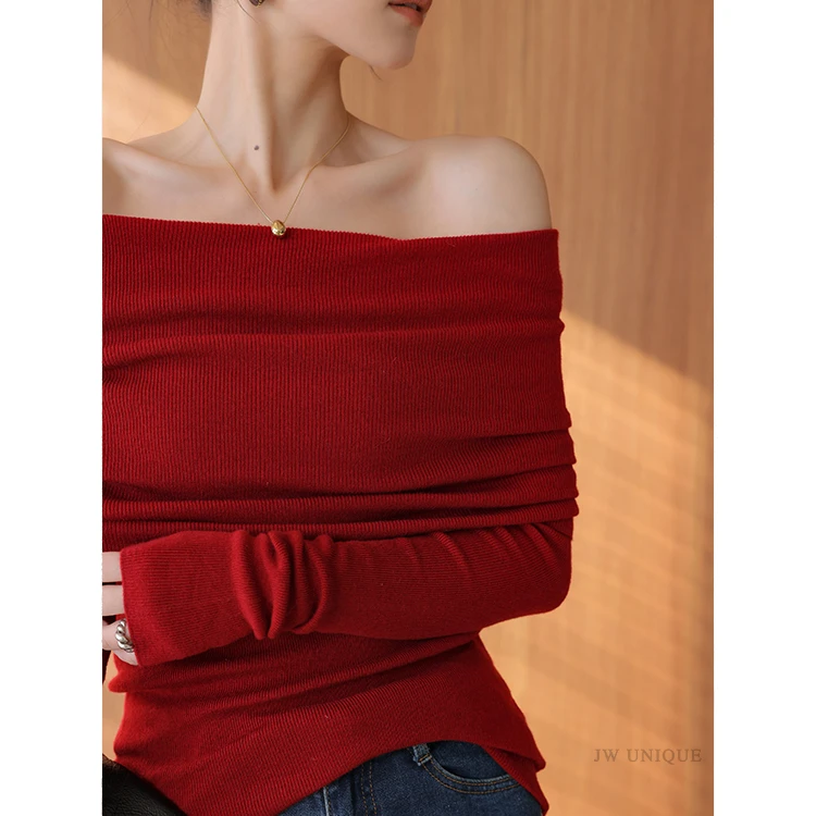 JWUNIQUE酒窝红色一字肩长袖针织衫女2025冬季新款内搭打底衫上衣