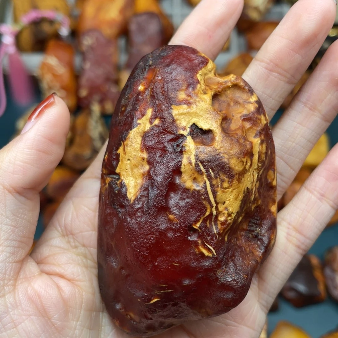 琥珀未镶嵌珠宝奇石