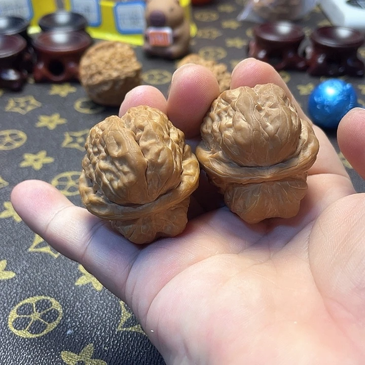 吊坠文玩核桃哇哇38