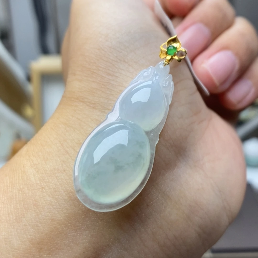 【闪购商品】颈饰18K金镶嵌翡翠55