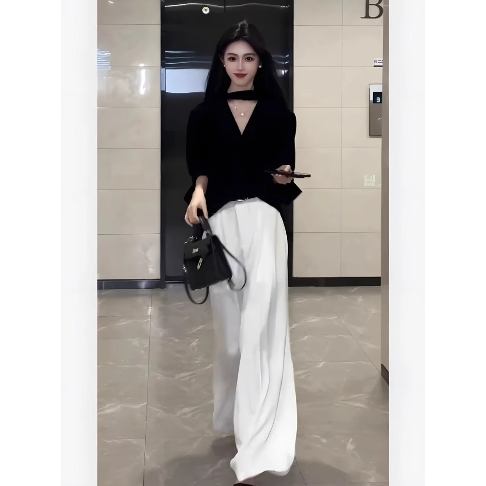 气质穿搭一整套高级感2025超火夏装时尚简约黑色上衣阔腿裤两件套