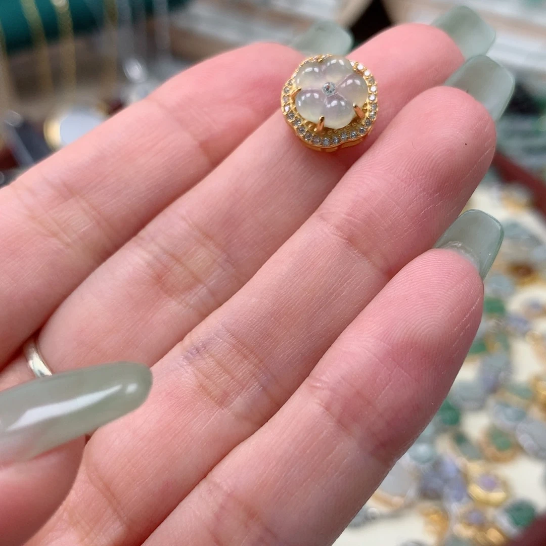 颈饰银S925镶嵌翡翠花花