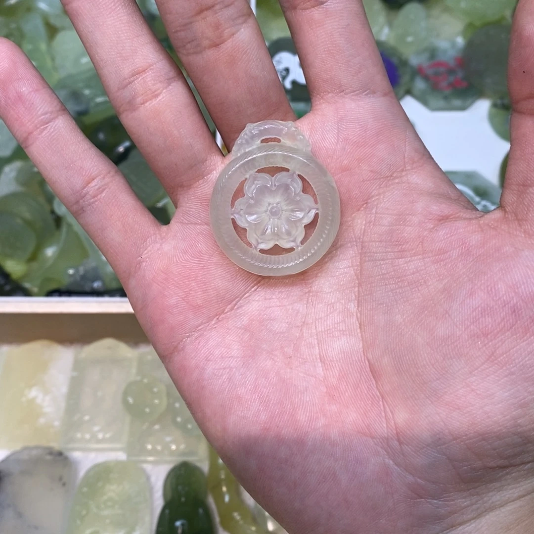 岫玉未镶嵌吊坠(不含链)两单包邮