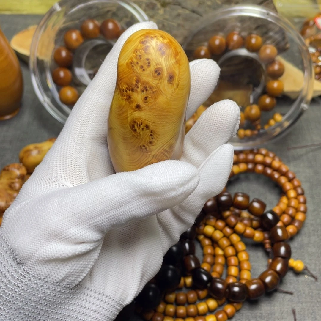 柏木（崖柏）瘤疤手把件