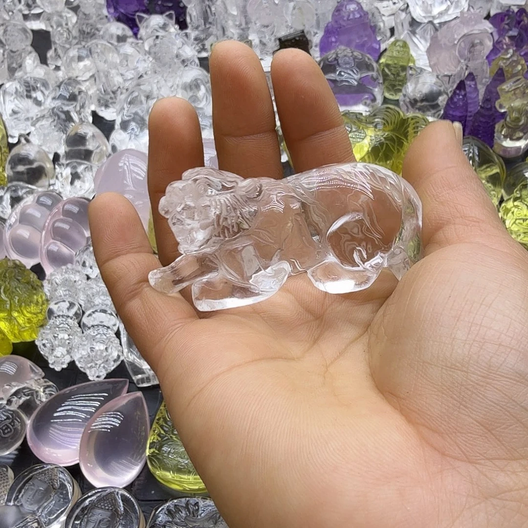 未镶嵌颈饰水晶摆件