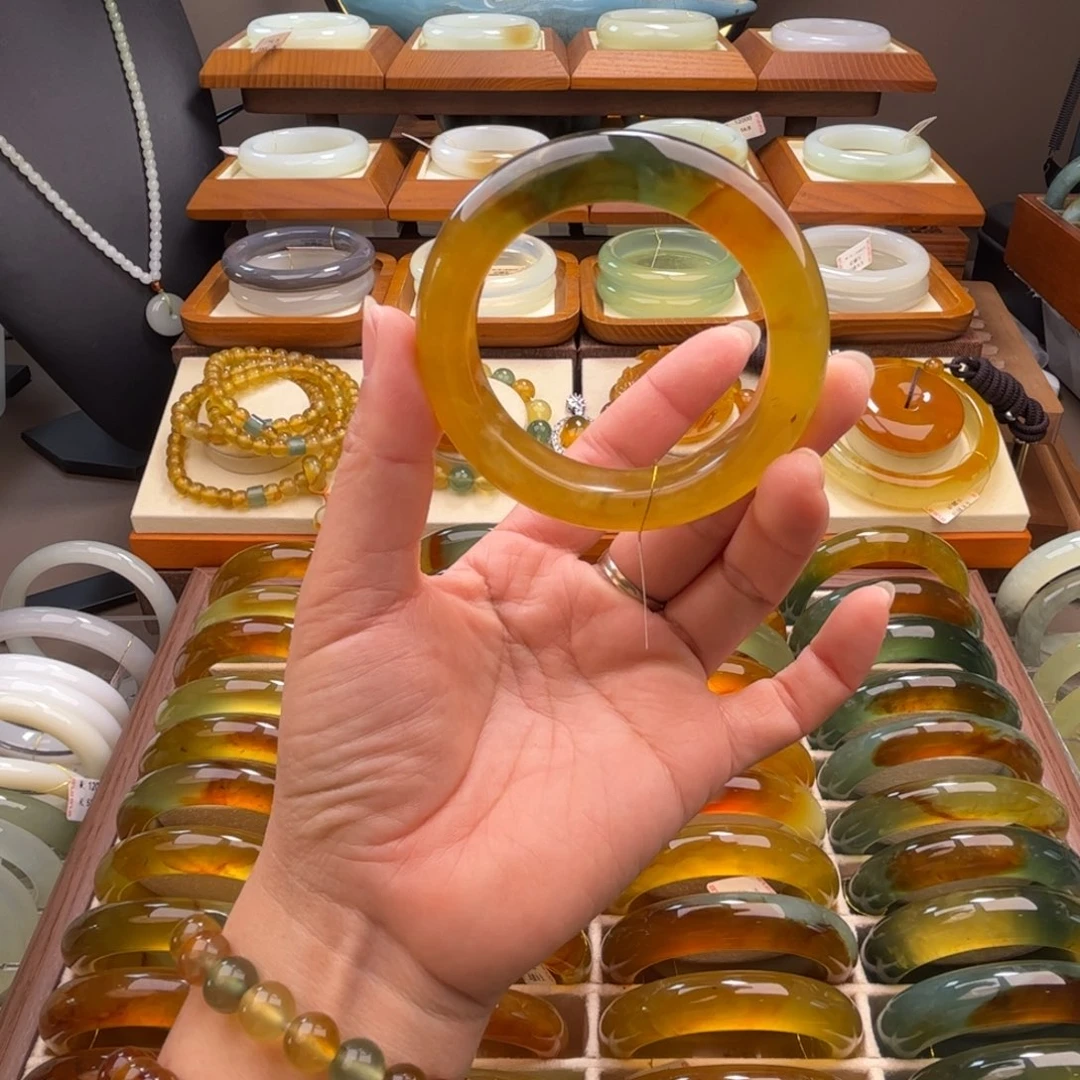 蛇纹石玉未镶嵌手镯56