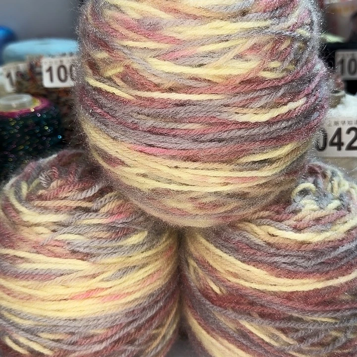 150g大团渐变松鼠绒