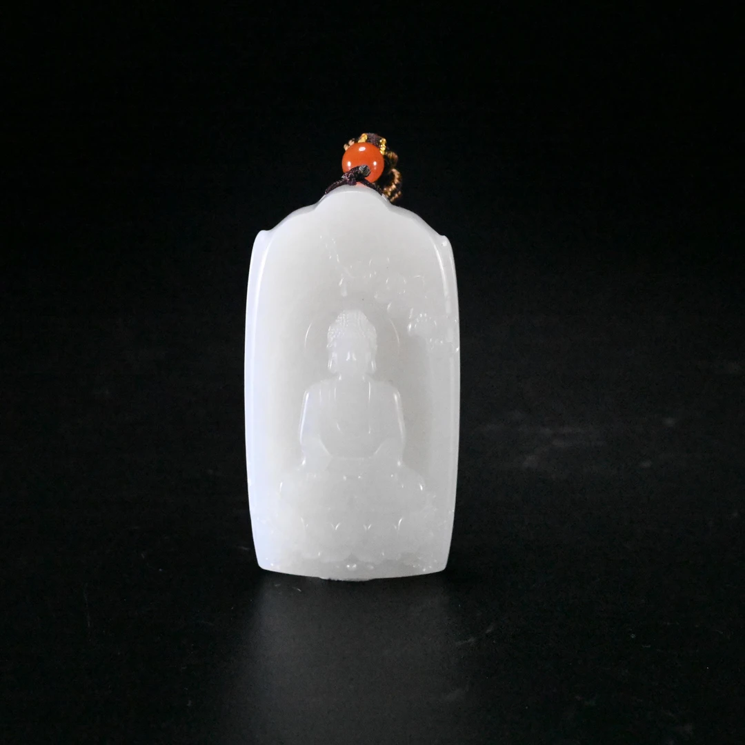 Lot8839 和田玉佛牌挂坠/保利