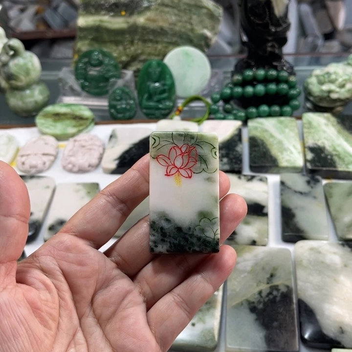 独山玉颈饰未镶嵌葫*