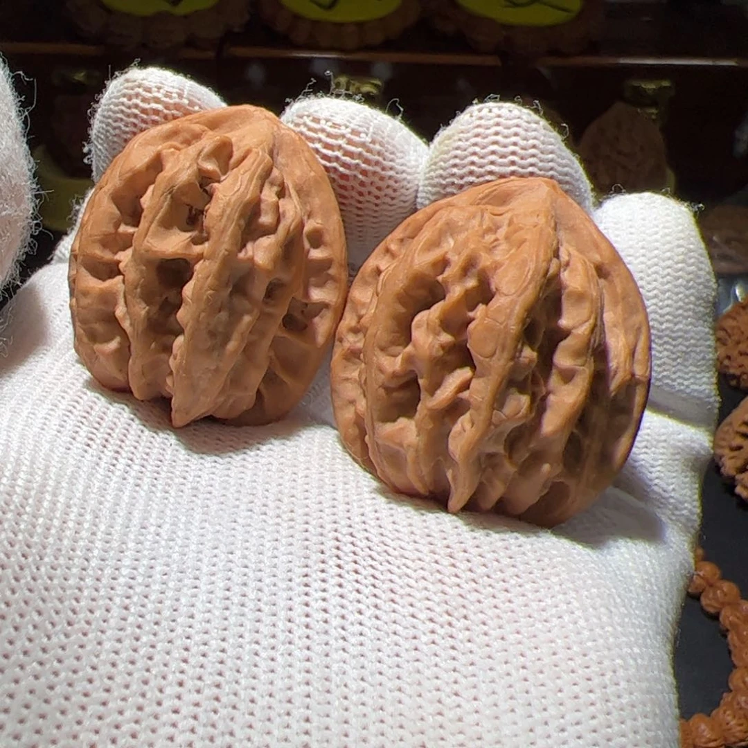 文玩核桃把件?*九纹龙