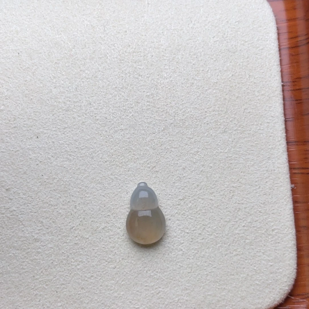定制翡翠未镶嵌冰黄葫芦