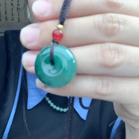 石英质玉颈饰未镶嵌