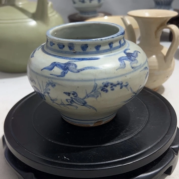 全美品青花小罐子一个