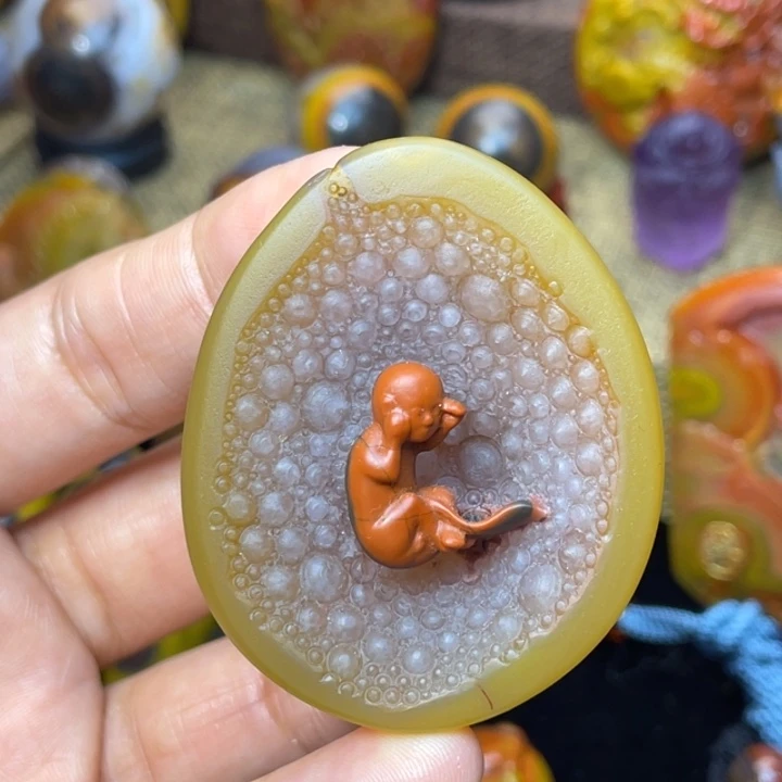 玛瑙/玉髓未镶嵌珠宝奇石品质工艺新生2600米