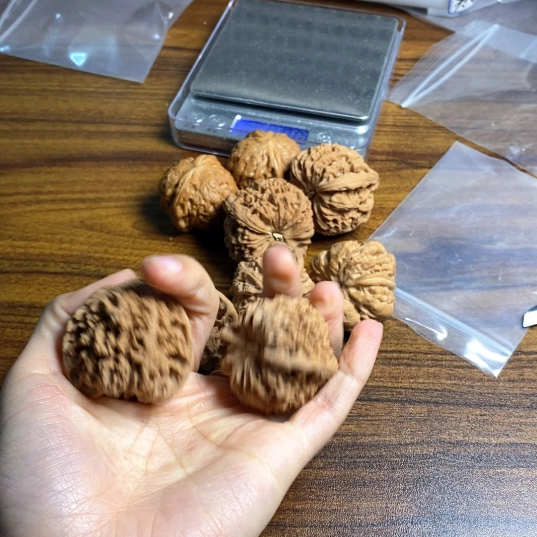 文玩核桃吊坠?****丶满天星