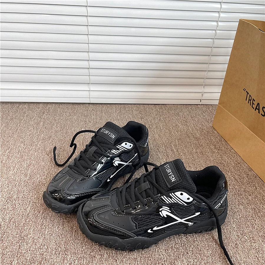 易少年 黑色夏季新款户外网面防滑登山跑鞋女款休闲德训鞋阿甘鞋