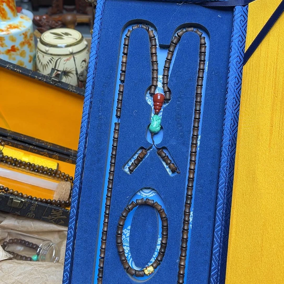 大叶紫檀（黑酸枝木类）