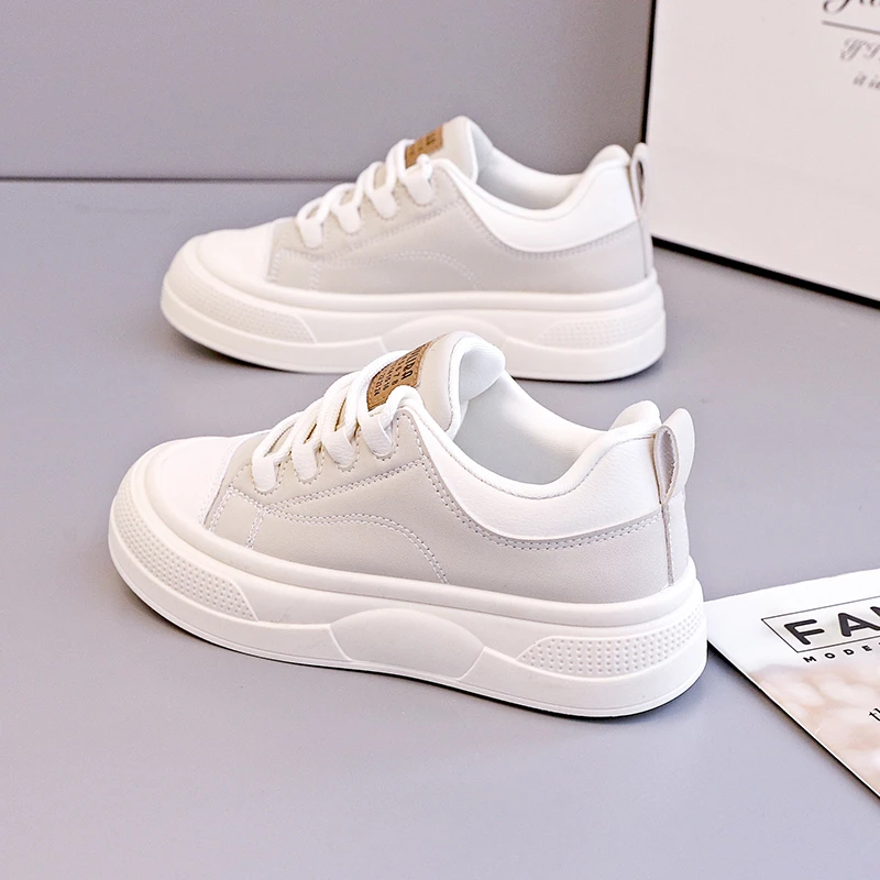 2025春季新款软底软面小白鞋时尚百搭女鞋平底板鞋潮流运动休闲鞋